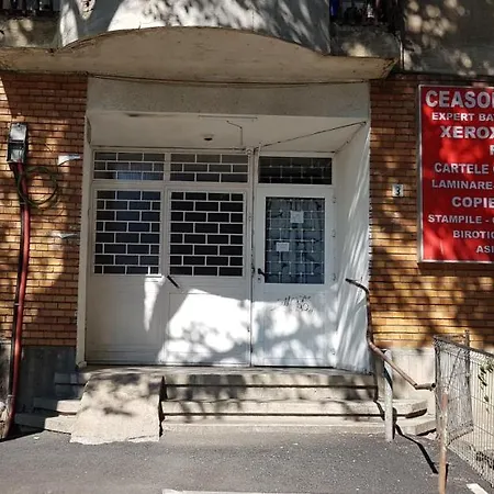 Sala Polivalenta - Sector 4 - Motru 84 By Mrg Apartament