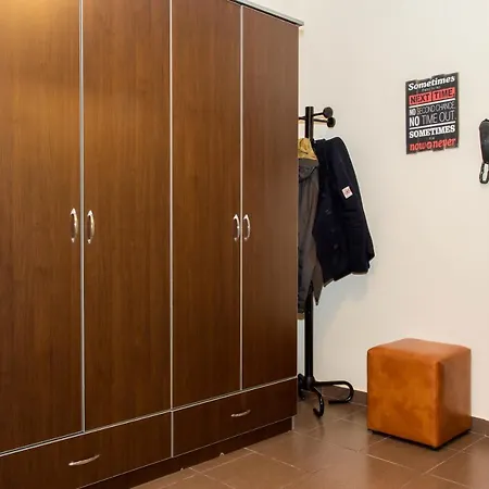 Sala Polivalenta - Sector 4 - Motru 84 By Mrg *