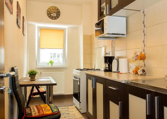 Sala Polivalenta - Sector 4 - Motru 84 By Mrg